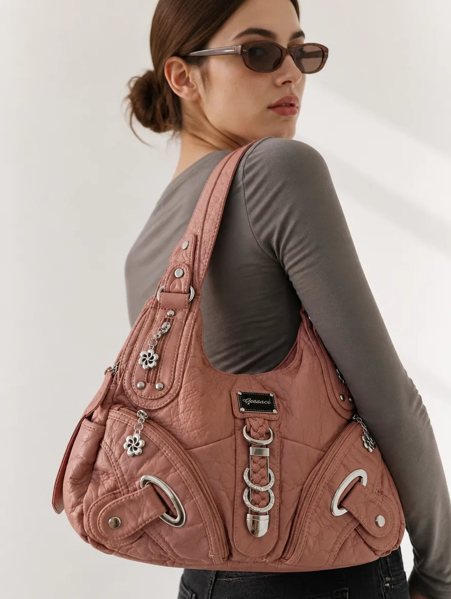 Gessaci 2025_Amelie 2_Rosa_0538-GES-ROS_studio1