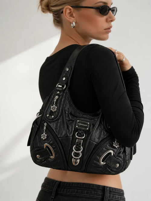 Gessaci 2025_Amelie 2_Schwarz_0544-GES-BLK_studio1