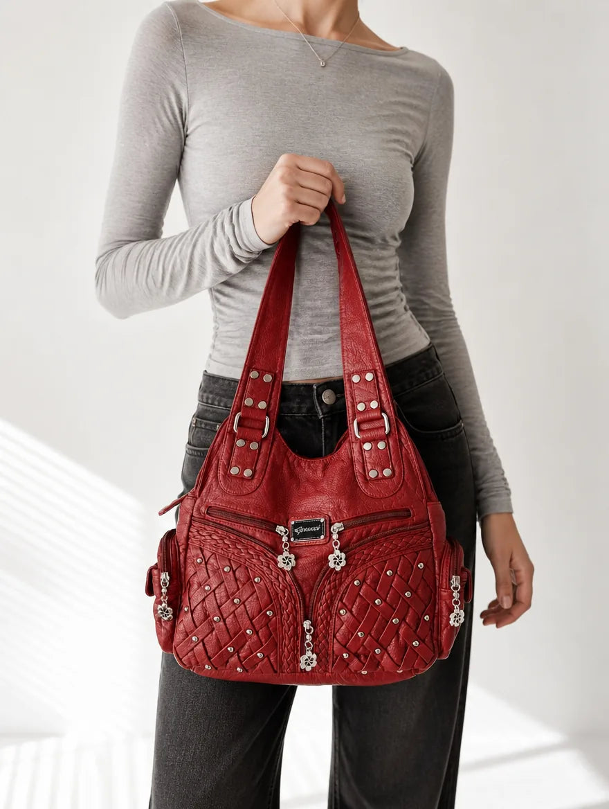 Gessaci_Celeste_Rot_0484-GES-RED_studio2