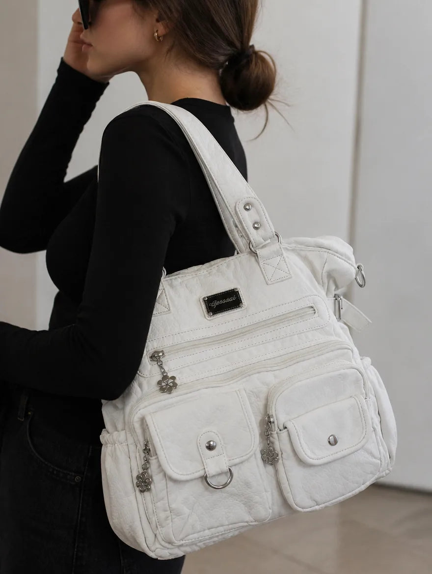 Gessaci_Jenna_Weiß_0464-GES-WHT_lifestyle_public