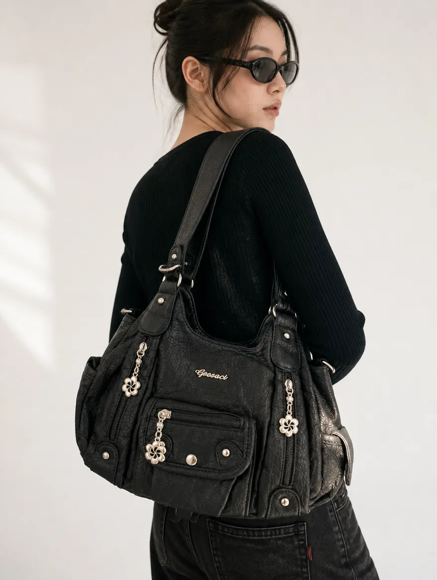 Gessaci_Viola_Schwarz_0364-GES-BLK_studio1